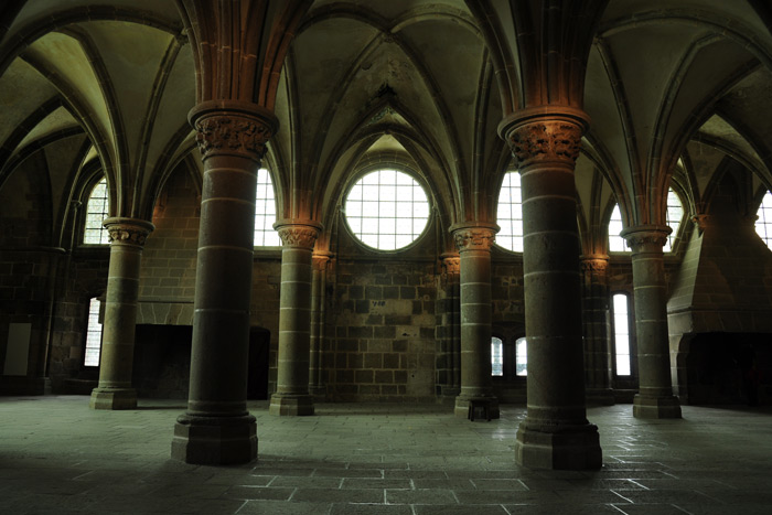 民衆の間 民衆の間