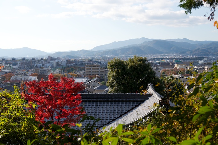 紅葉の金福寺